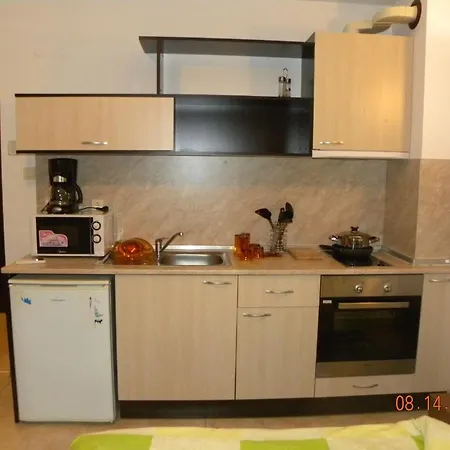 Apartcomplex New Tawn アパート
