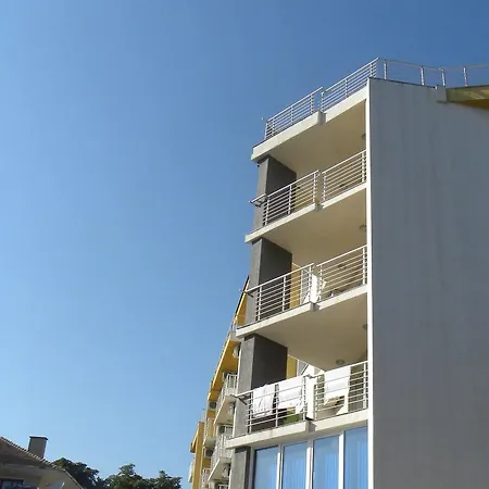 Apartcomplex New Tawn Apartman *