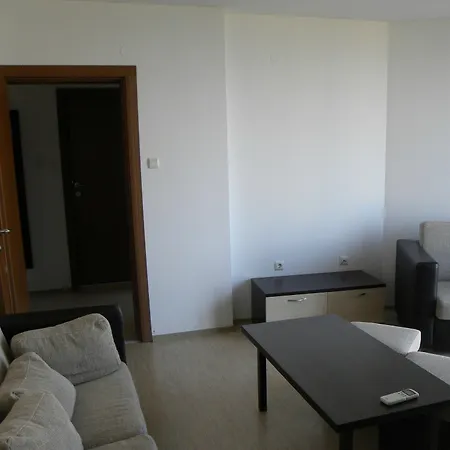 Apartcomplex New Tawn * Obzor