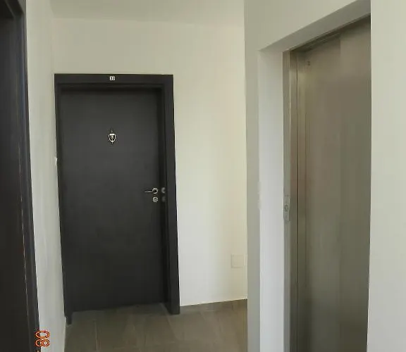 Apartcomplex New Tawn דירה *