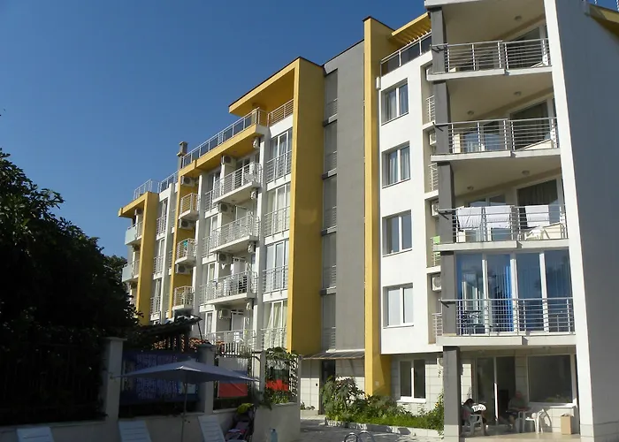 Apartcomplex New Tawn דירה